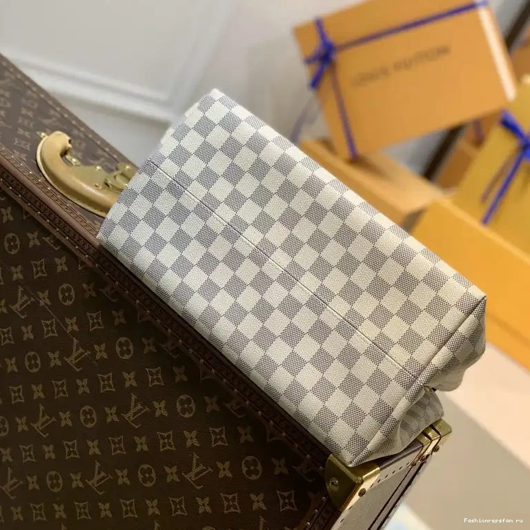 Fashionreps Bag 2112DJ0037 LV 0525